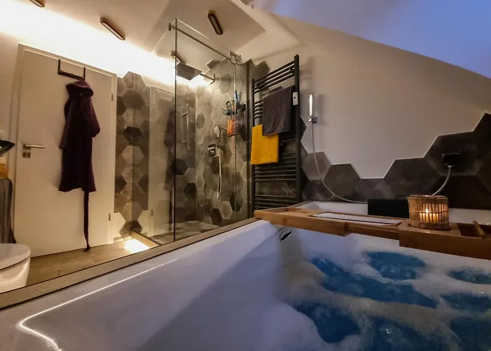 Loft Mit Whirlwanne - Stadtnah! * Nittendorf