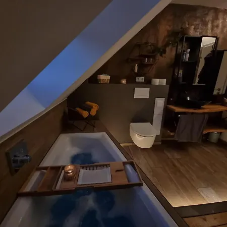 Loft Mit Whirlwanne - Stadtnah! Apartment